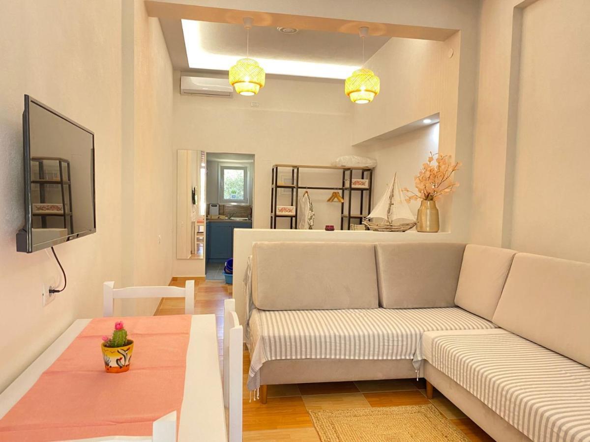 Areti Rooms Hotel Himare Exterior photo